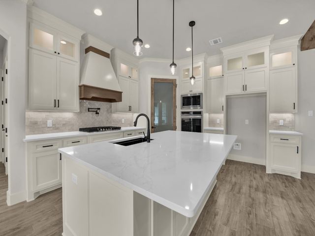 313 Wrangler Court, Weatherford, TX 76088