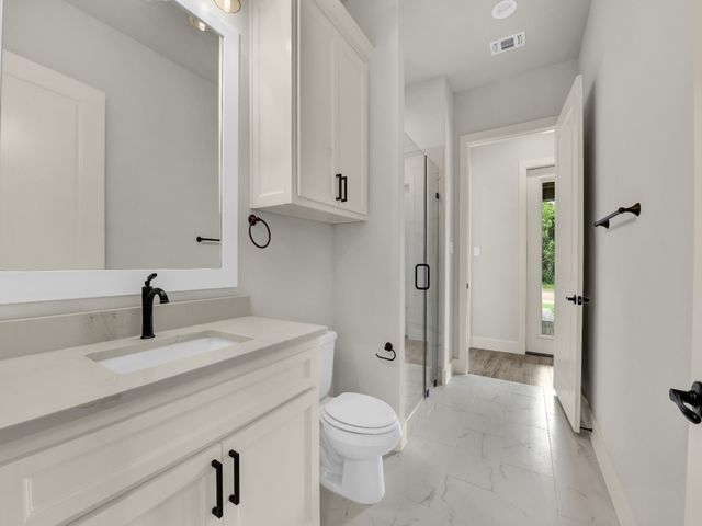 313 Wrangler Court, Weatherford, TX 76088