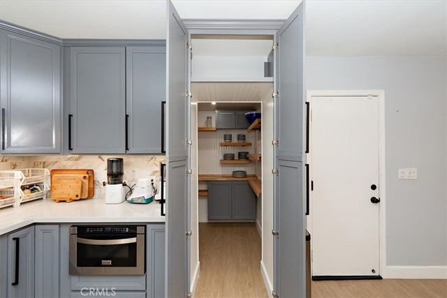 2105 Oxford Avenue, Claremont, CA 91711