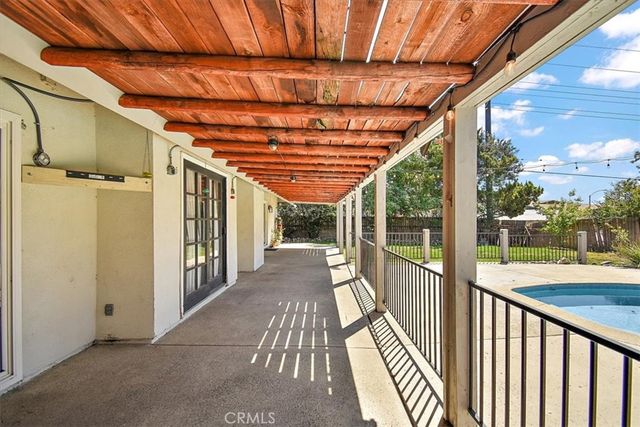 2105 Oxford Avenue, Claremont, CA 91711