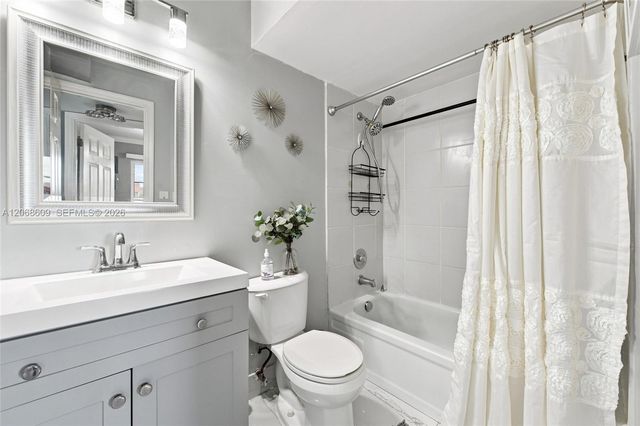 2741 N Pine Island Road 302, Sunrise, FL 33322