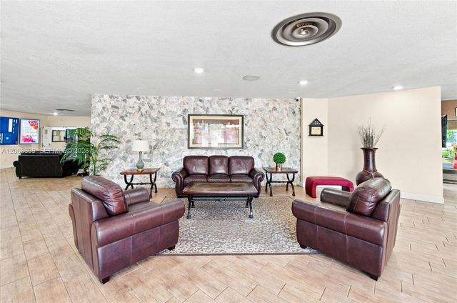 2741 N Pine Island Road 302, Sunrise, FL 33322