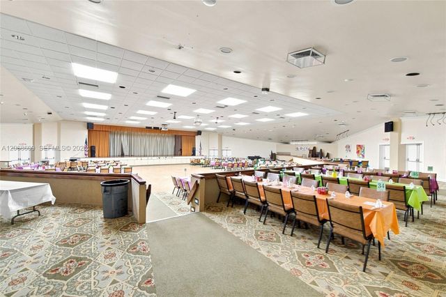 2741 N Pine Island Road 302, Sunrise, FL 33322