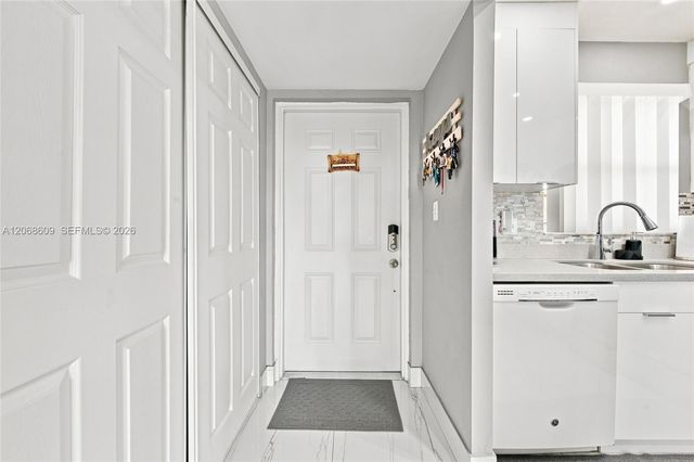 2741 N Pine Island Road 302, Sunrise, FL 33322