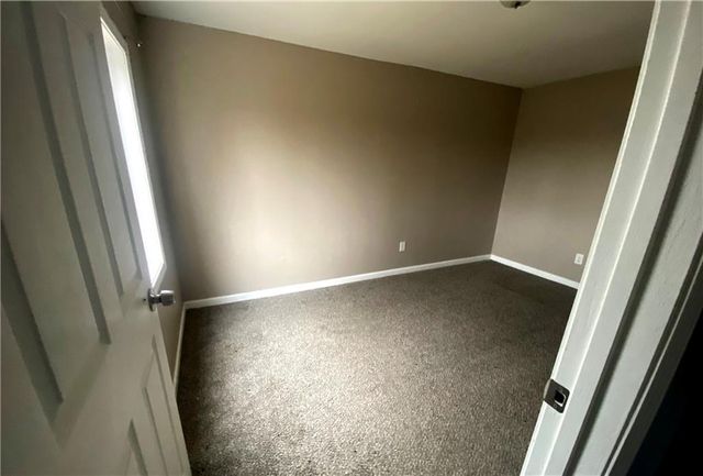 6139 S Benton Avenue, Kansas City, MO 64130