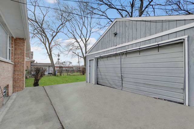 1236 Barbara Lane, Chicago Heights, IL 60411