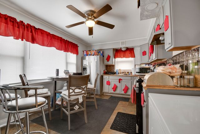 1236 Barbara Lane, Chicago Heights, IL 60411