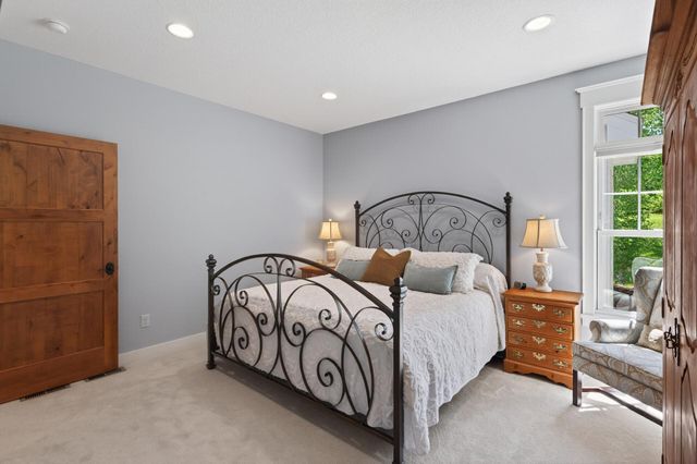 94 Neptune Street, Mahtomedi, MN 55115