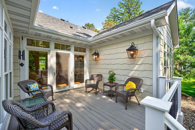 94 Neptune Street, Mahtomedi, MN 55115