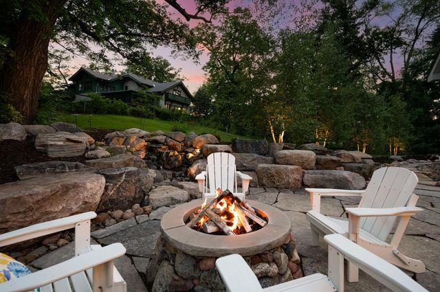 94 Neptune Street, Mahtomedi, MN 55115