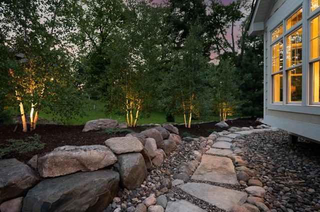 94 Neptune Street, Mahtomedi, MN 55115