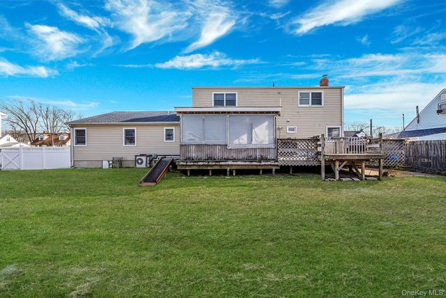 260 28th Street, Copiague, NY 11726
