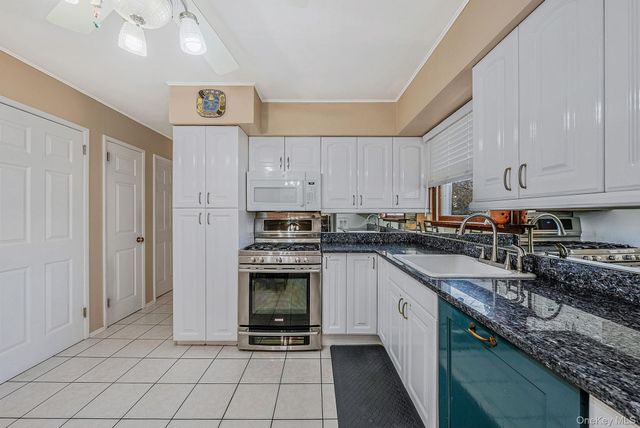 260 28th Street, Copiague, NY 11726