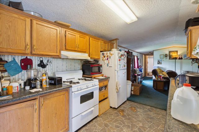 15250 142nd Avenue, Big Rapids, MI 49307