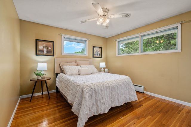 49 Elmwood St, Auburn, MA 01501