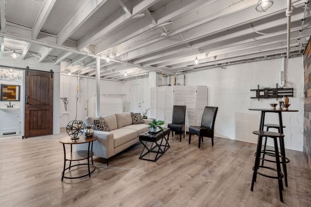 49 Elmwood St, Auburn, MA 01501
