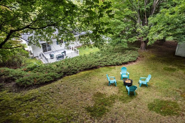 49 Elmwood St, Auburn, MA 01501