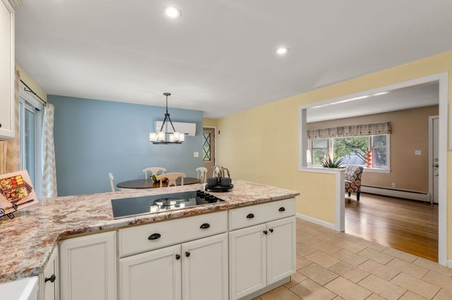 49 Elmwood St, Auburn, MA 01501