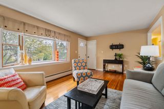 49 Elmwood St, Auburn, MA 01501