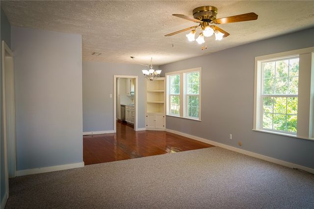 805 East 27th Street, Bryan, TX 77803