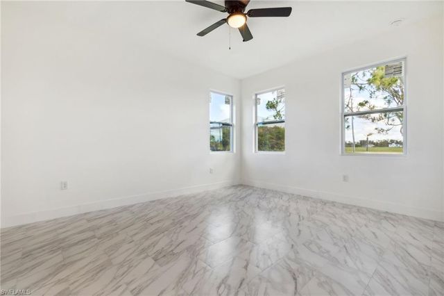 8 Cleat CT, Placida, FL 33946