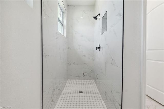 8 Cleat CT, Placida, FL 33946