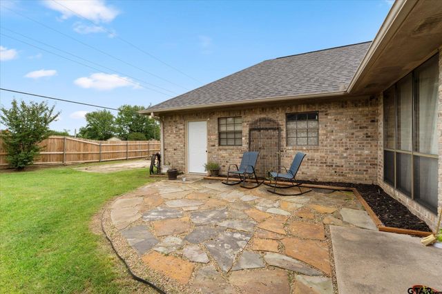 3006 Masters Drive, Mount Pleasant, TX 75455