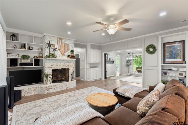 3006 Masters Drive, Mount Pleasant, TX 75455