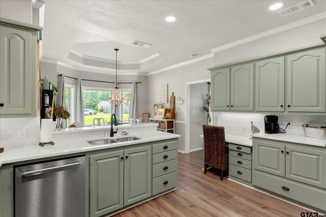 3006 Masters Drive, Mount Pleasant, TX 75455