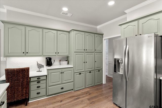 3006 Masters Drive, Mount Pleasant, TX 75455
