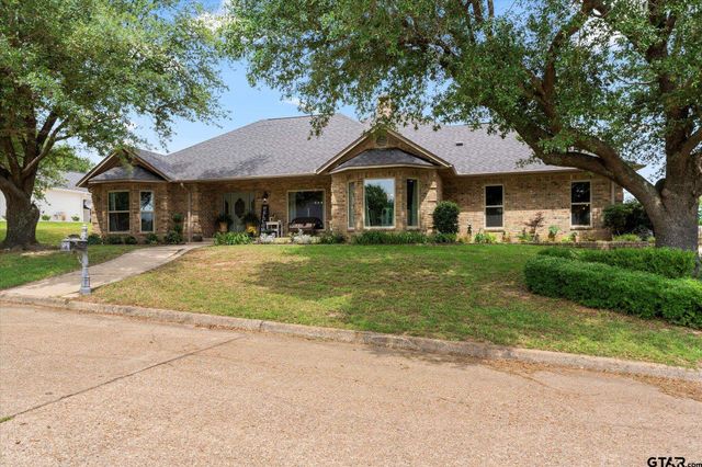 3006 Masters Drive, Mount Pleasant, TX 75455