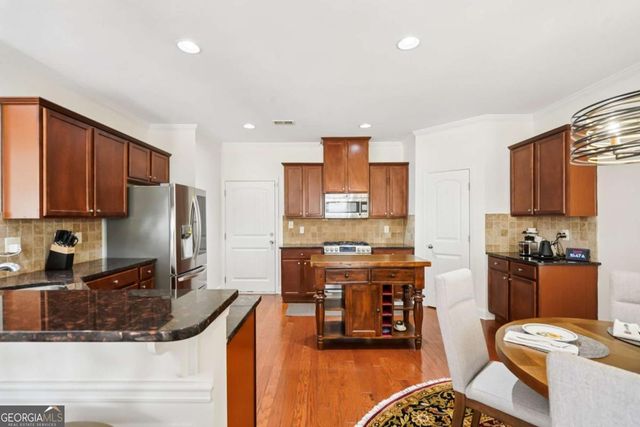 571 Tuscany Walk Lane, Lawrenceville, GA 30043