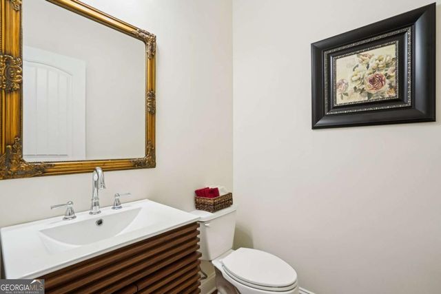 571 Tuscany Walk Lane, Lawrenceville, GA 30043