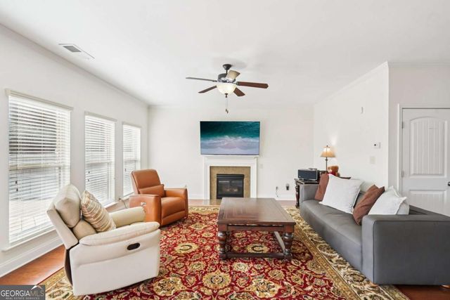 571 Tuscany Walk Lane, Lawrenceville, GA 30043