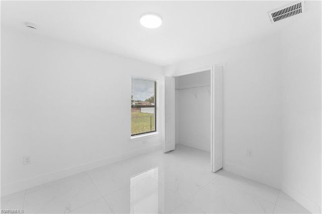 3700 10TH ST W, Lehigh Acres, FL 33971