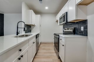 28 W Mountain Creek Drive 27, Grand Prairie, TX 75052