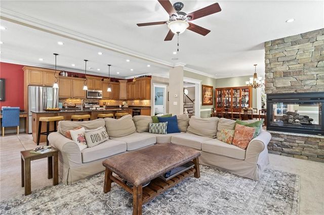 2100 Saint Brides RD W, Chesapeake, VA 23322