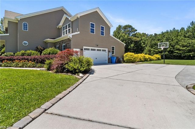 2100 Saint Brides RD W, Chesapeake, VA 23322