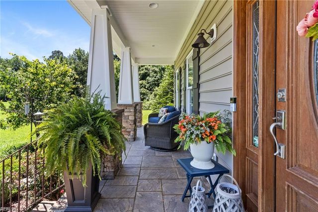 2100 Saint Brides RD W, Chesapeake, VA 23322