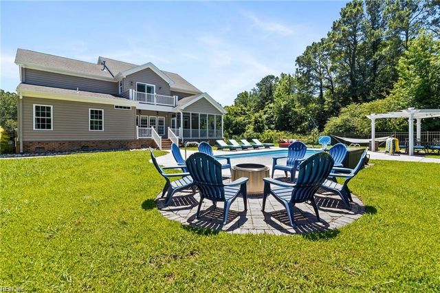 2100 Saint Brides RD W, Chesapeake, VA 23322