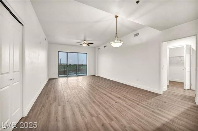 8255 Las Vegas Boulevard 618, Las Vegas, NV 89123