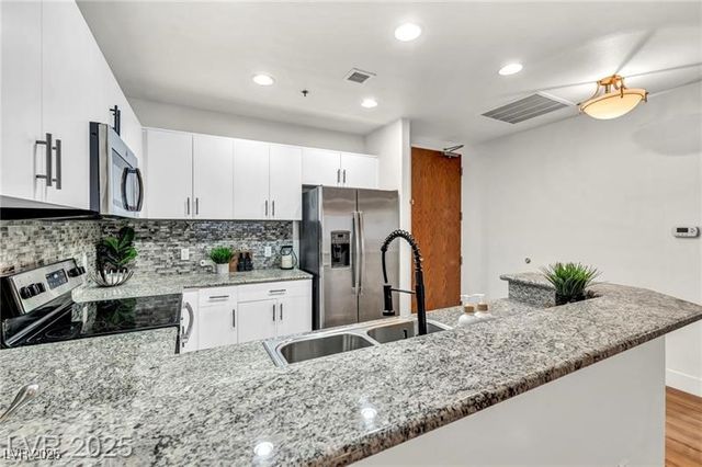 8255 Las Vegas Boulevard 618, Las Vegas, NV 89123