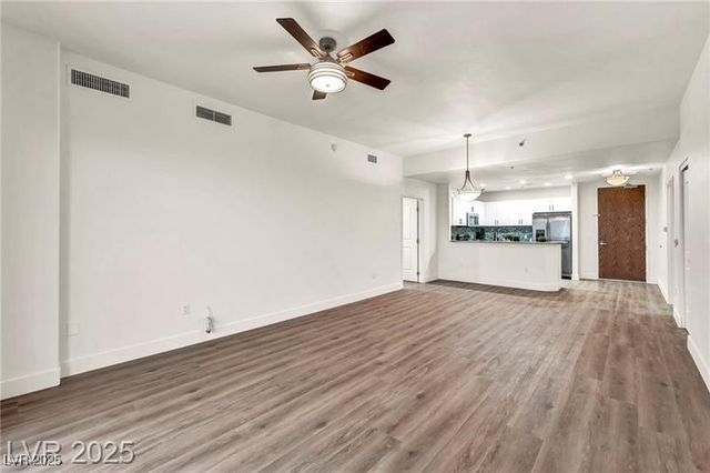 8255 Las Vegas Boulevard 618, Las Vegas, NV 89123