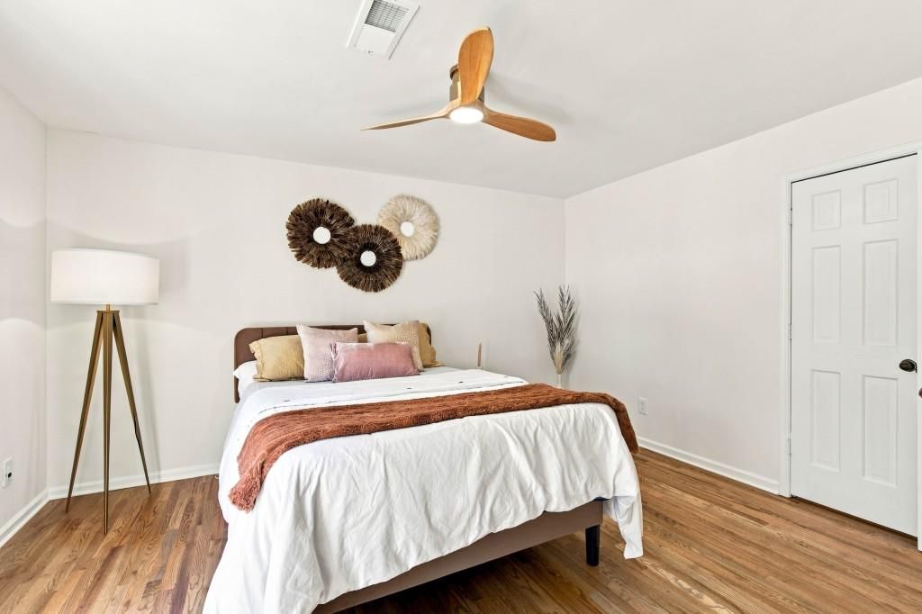Image 24 of property listing at 1113 Capital Club Circle NE, Brookhaven, GA 30319