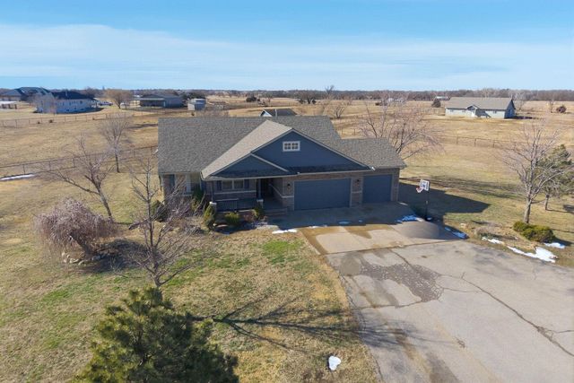 4529 S Webb Rd, Derby, KS 67037
