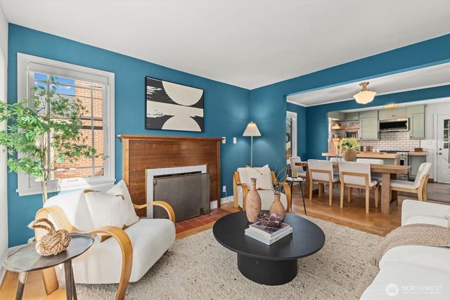 8014 17th Avenue NW, Seattle, WA 98117