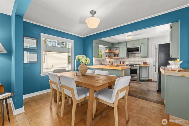 8014 17th Avenue NW, Seattle, WA 98117