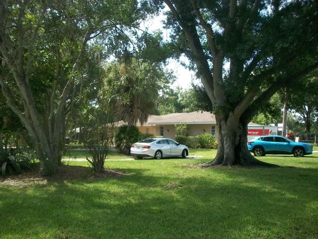 12563 74TH AVENUE, Seminole, FL 33776
