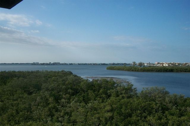 12563 74TH AVENUE, Seminole, FL 33776
