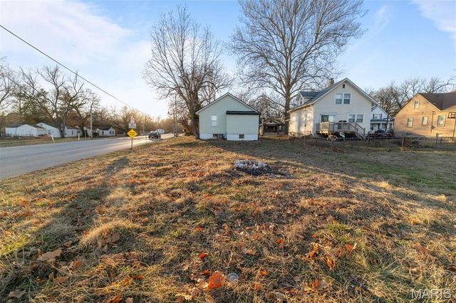 434 Harrison Avenue, Ferguson, MO 63135